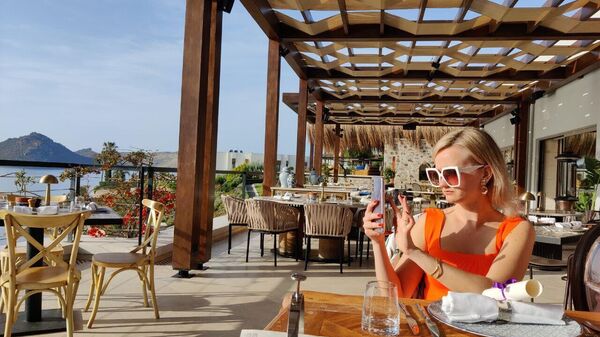 Бодрум. Ресторан отеля Allium Bodrum Resort & Spa с видом на Эгейское море