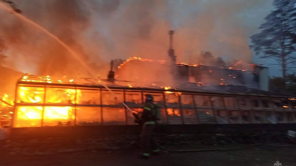 Пожар в Чемальском районе, урочище Куюм эко-парк Сад Пионов - РИА Новости, 1920, 20.06.2023