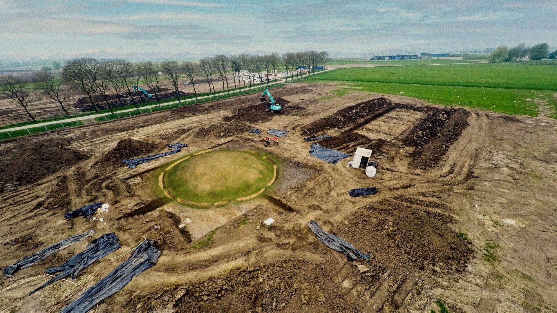 Археологи раскопали Стоунхендж Нидерландов возрастом четыре тысячи лет - РИА Новости, 1920, 23.06.2023