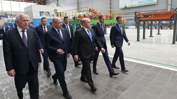Председатель правительства РФ Михаил Мишустин во время посещения Казанского авиационного завода имени С. П. Горбунова