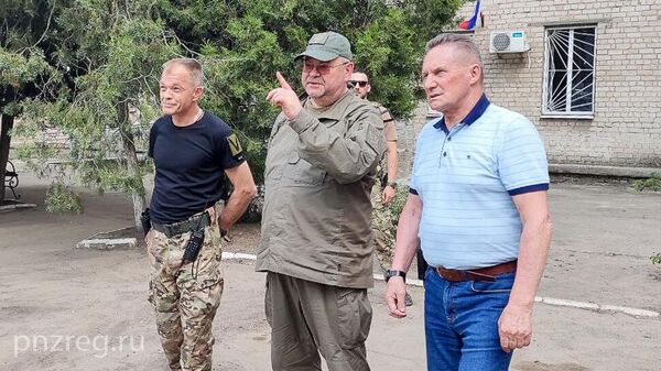 Губернатор Пензенской области Олег Мельниченко осмотрел восстанавливаемые объекты в подшефных районах Запорожья