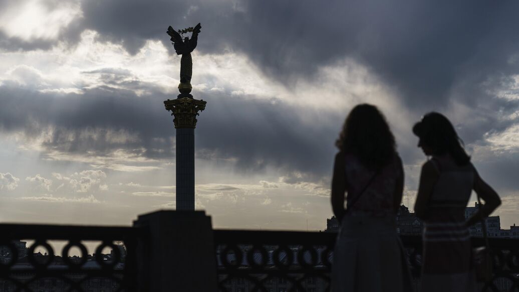 © AP Photo / David Goldman<br>Монумент Независимости в Киеве. Архивное фото