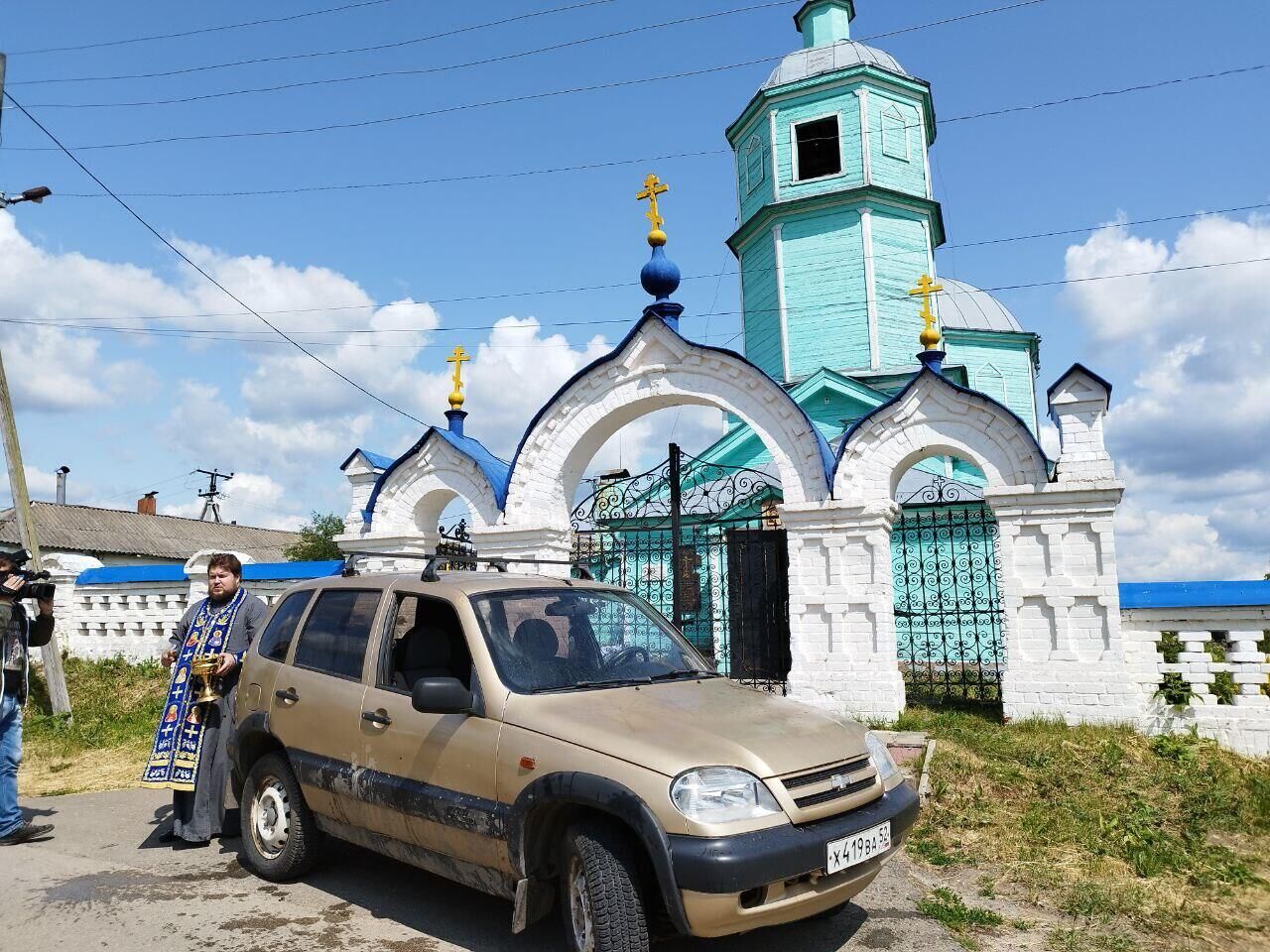 Вдова героя СВО из Нижегородской области передала деньги на покупку машины для бойцов - РИА Новости, 1920, 23.06.2023