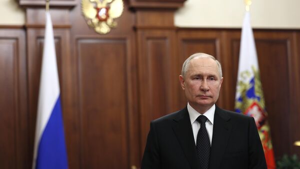 Президент РФ Владимир Путин во время обращения к гражданам России