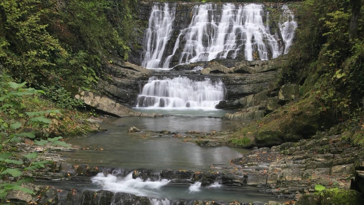 Природный комплекс Змейковские водопады в Сочи Природный комплекс Змейковские водопады в Сочи - РИА Новости, 1920, 14.11.2023