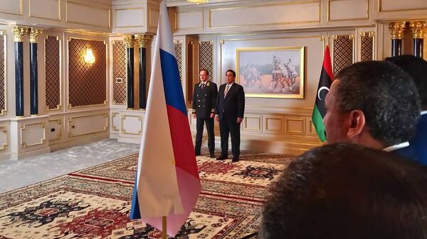 Посол России в Триполи Айдар Аганин вручил верительные грамоты главе Президентского совета Ливии Мухамеду аль-Менфи