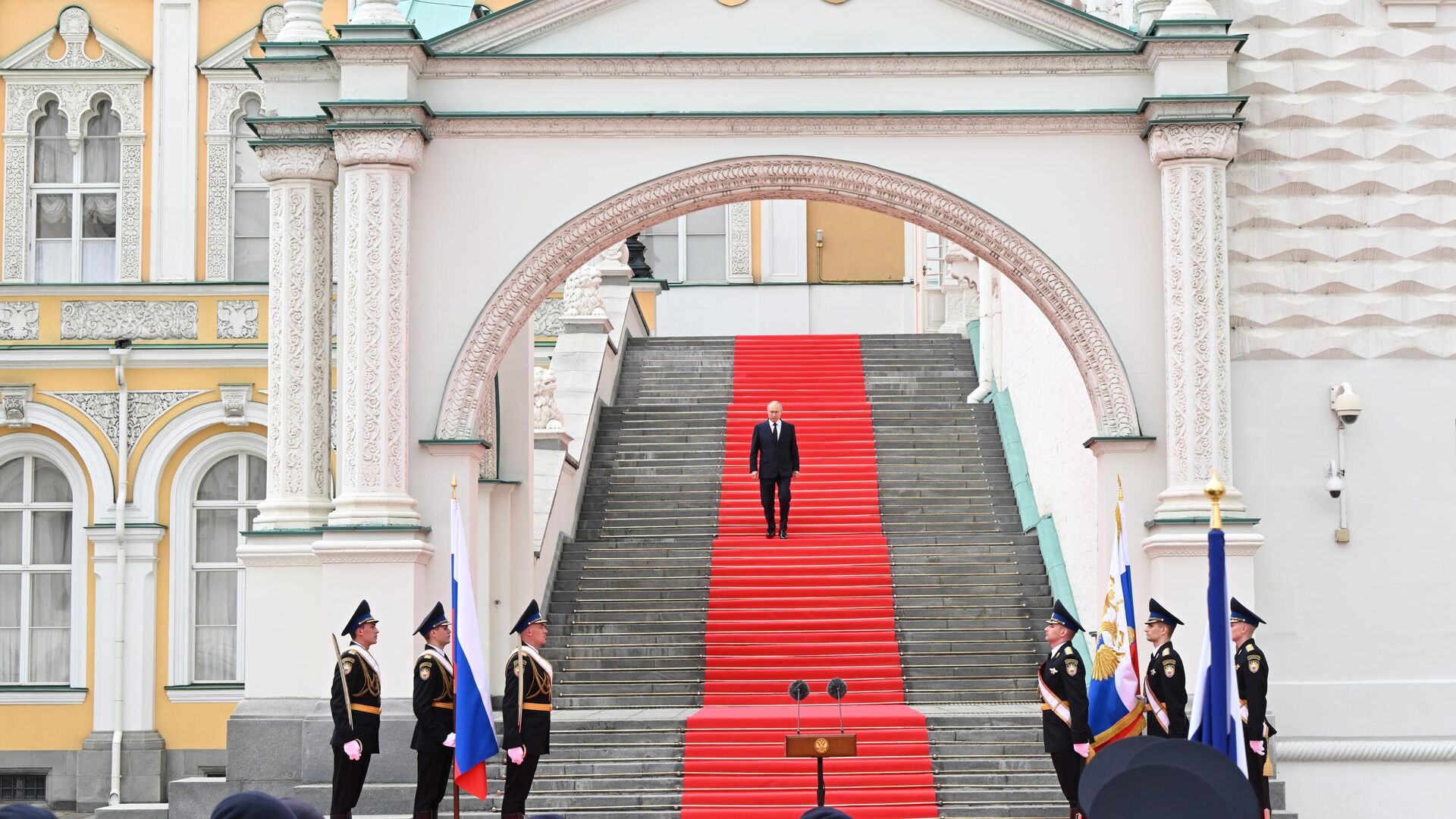 Президент РФ Владимир Путин перед обращением к подразделениям Минобороны, Росгвардии, МВД, ФСБ и ФСО - РИА Новости, 1920, 27.06.2023