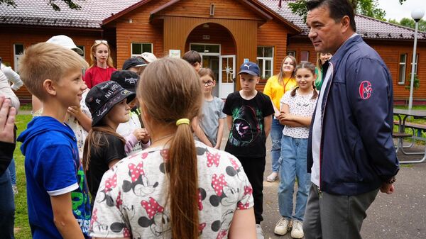 Губернатор Московской области Андрей Воробьев посетил детский лагерь Литвиново в Наро-Фоминском районе