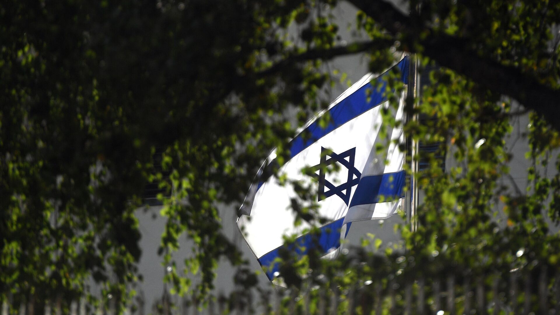Флаг на здании посольства Израиля в Москве - РИА Новости, 1920, 12.11.2023