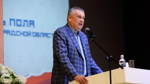 Губернатор Ленинградской области Александр Дрозденко выступает на открытии сельскохозяйственной выставки День поля 