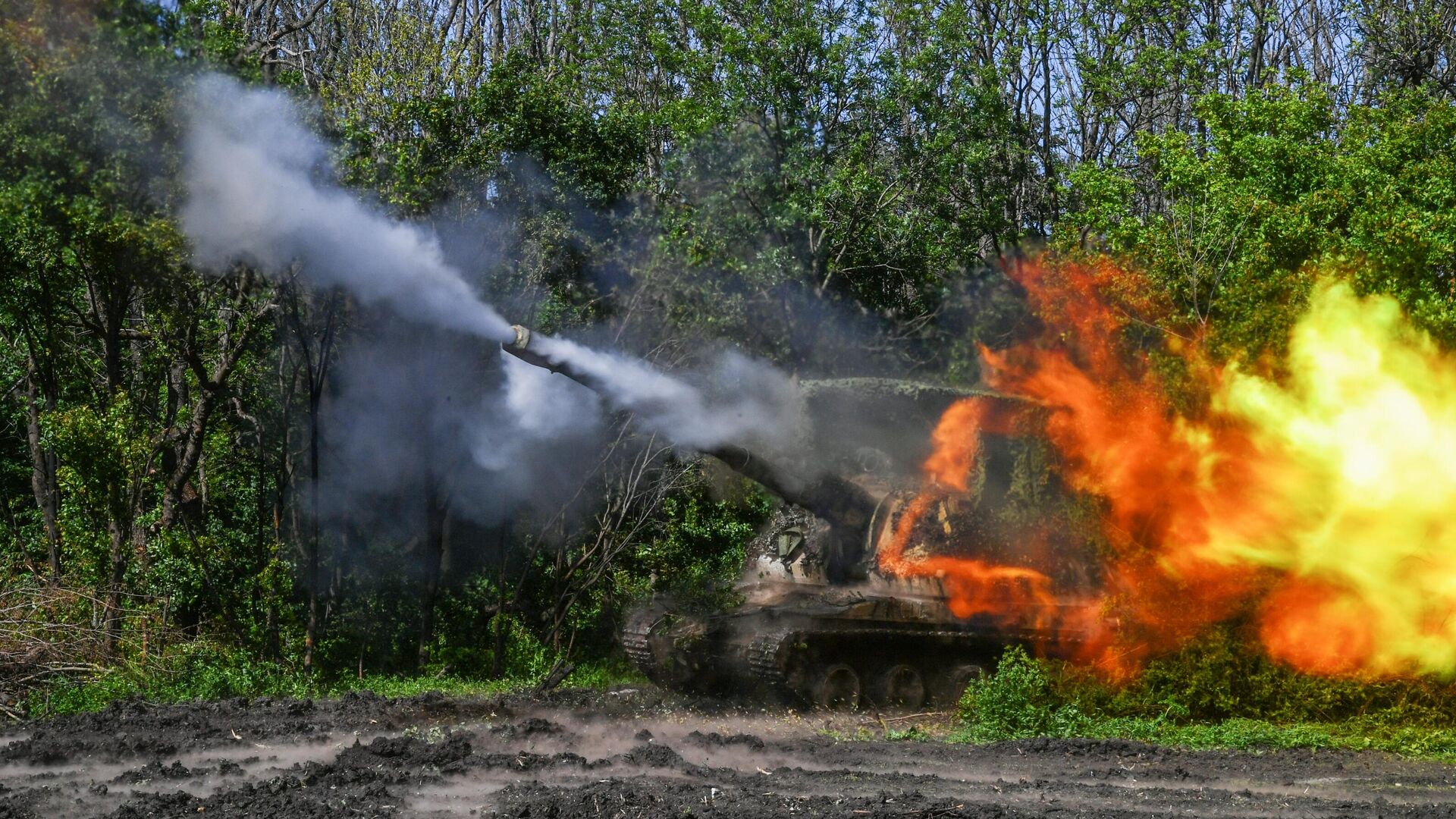 Самоходная гаубица 2С19 Мста-С российских вооруженных сил в зоне спецоперации - РИА Новости, 1920, 13.09.2023