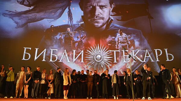 Актеры и члены съемочной группы на премьере сериала Библиотекарь в московском кинотеатре КАРО 11 Октябрь