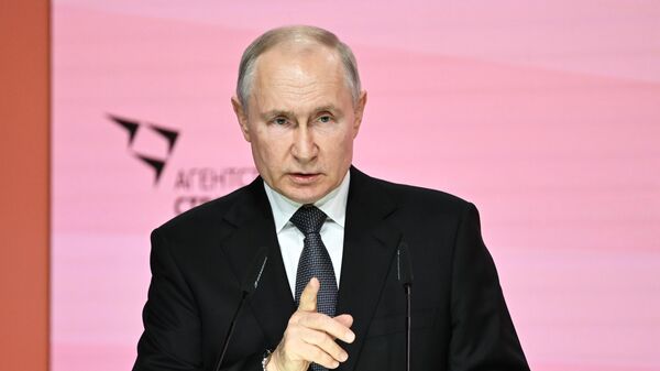 Путин заявил о росте числа заявок на регистрацию товарных знаков