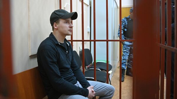 Александр Пермяков, обвиняемый в подрыве автомобиля Захара Прилепина, в Басманном суде Москвы