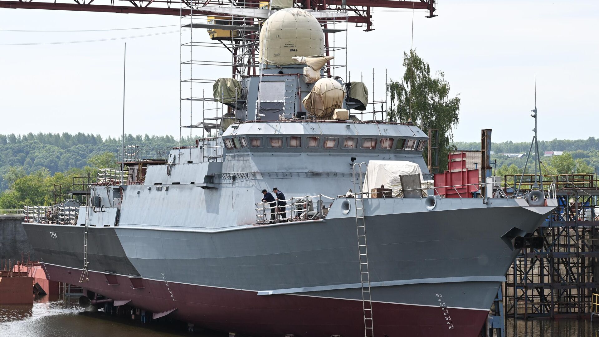 Церемония спуска на воду малого ракетного корабля проекта 22800 Туча - РИА Новости, 1920, 21.12.2024