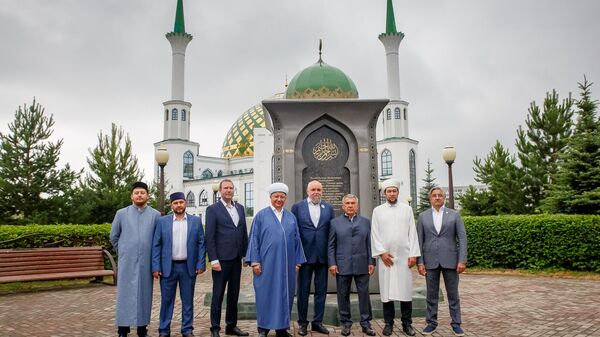 Глава Кемеровской области и раис Татарстана отметили работу мусульман Кузбасса