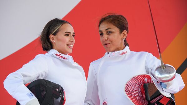 Алина Загитова и Карина Азнавурян