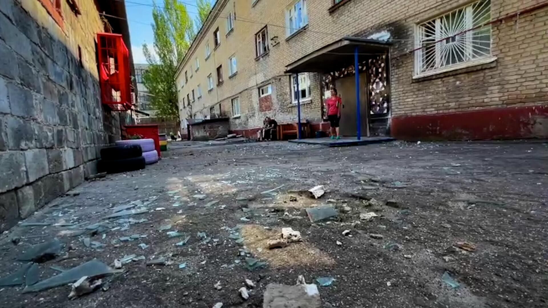 Общежитие в Донецке после обстрела ВСУ - РИА Новости, 1920, 01.07.2023
