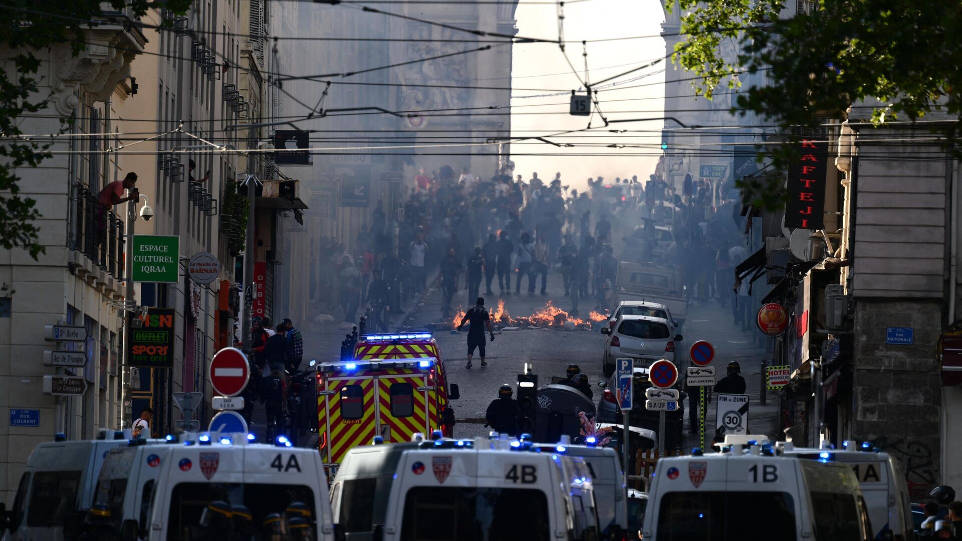 Столкновения протестующих с полицией в Марселе - РИА Новости, 1920, 01.07.2023