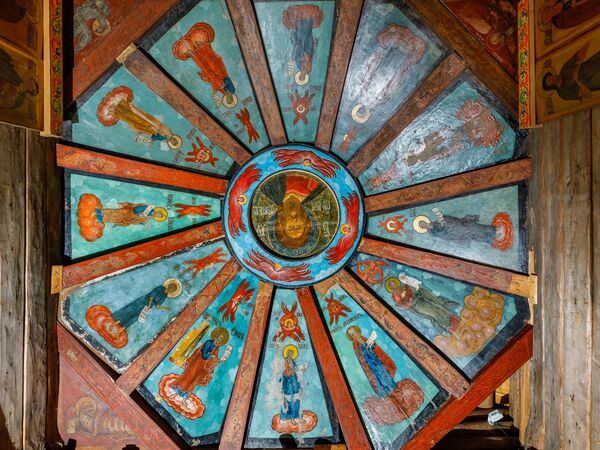 Небеса церкви Архангела Михаила музея-заповедника Кижи Небеса церкви Архангела Михаила музея-заповедника Кижи