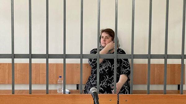 Зарема Мусаева во время вынесения приговора в суде