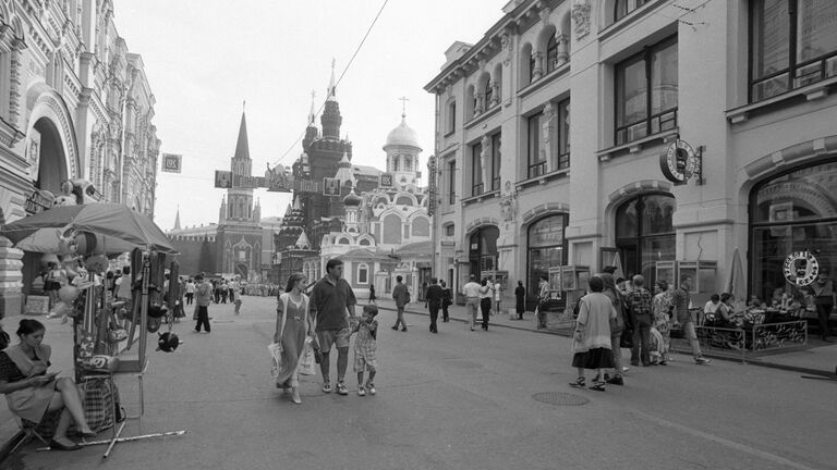 Никольская улица в Москве