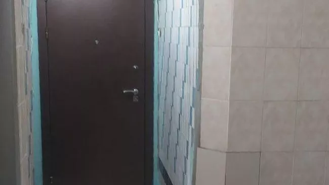 Приквартирный холл в московском районе Теплый Стан