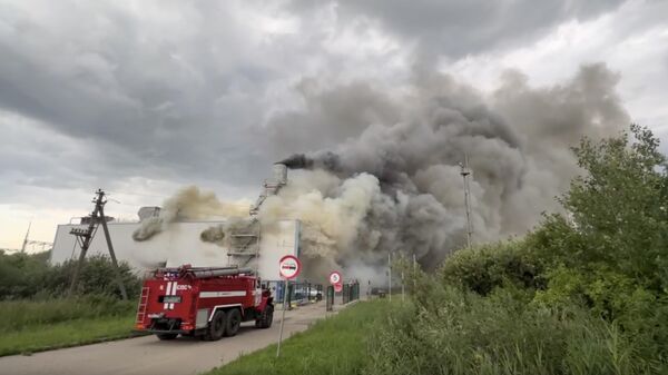Пожар на ТЭЦ в Великом Новгороде. Кадр видео очевидца