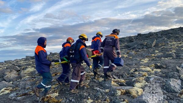 Арктический вертолет МЧС спас туриста в первом рабочем вылете в Хибины
