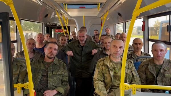 Возвращение российских военных из украинского плена
