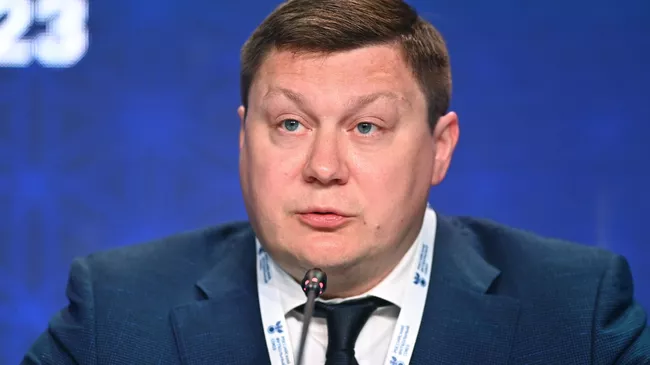 Максим Митрофанов