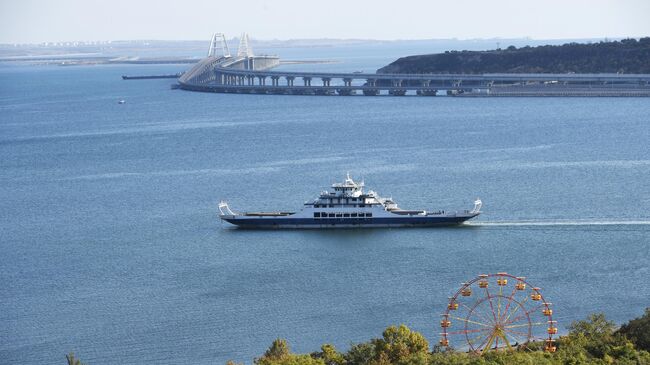 Паром в Керченском проливе