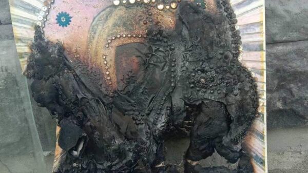 Сгоревшая икона Божией Матери в селе Будятичи Волынской области Украины