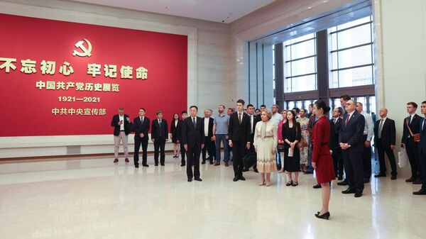 Валентина Матвиенко посетила Музей истории Коммунистической партии Китая в рамках визита делегации Федерального Собрания в КНР