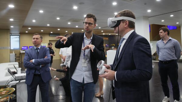 Презентация VR-проекта Игра ремесел. VR-погружение в мир народных промыслов в Международном мультимедийном пресс-центре Россия сегодня в Москве