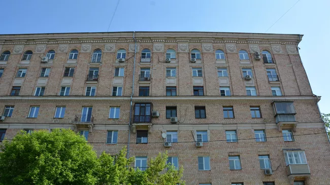 Москва, 1-ый Краснокурсантский проезд, 1/5