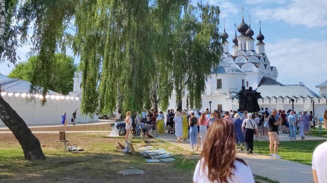 Памятник Петру и Февронии, Муром