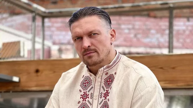Александр Усик