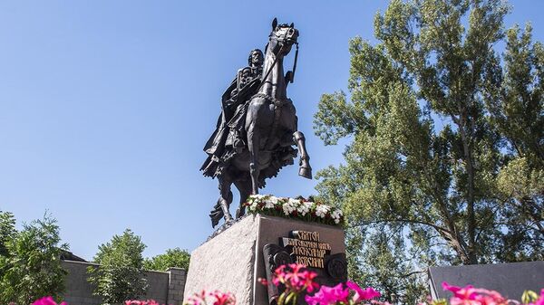 Памятник святому князю Александру Невскому, открывшийся в Алма-Ате 