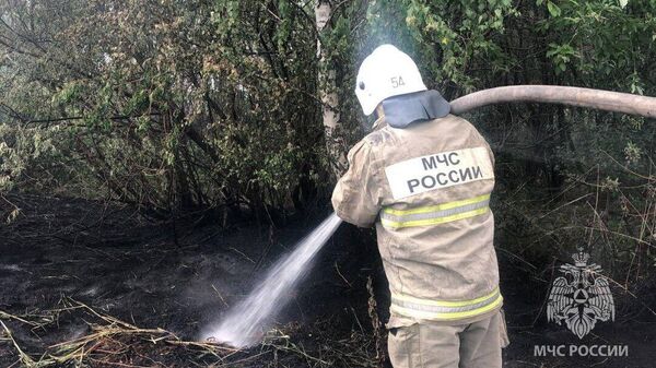 Тушение пожара в селе в Свердловской области