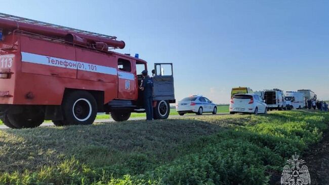 На месте ДТП с участием рейсового автобуса и зерновоза на Кубани