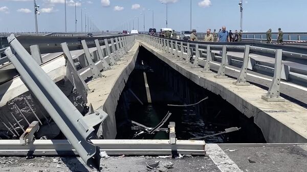 Разрушения на Крымском мосту. Кадр видео