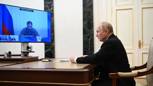 Президент РФ Владимир Путин в режиме видеоконференции проводит совещание по ситуации в районе Крымского моста