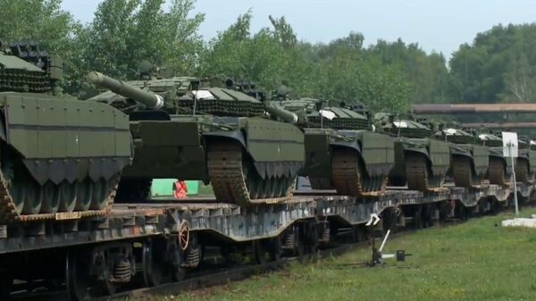 Партию танков семейств Т-72, Т-80 и Т-90 с динамической защитой кормовой части отправили в зону СВО