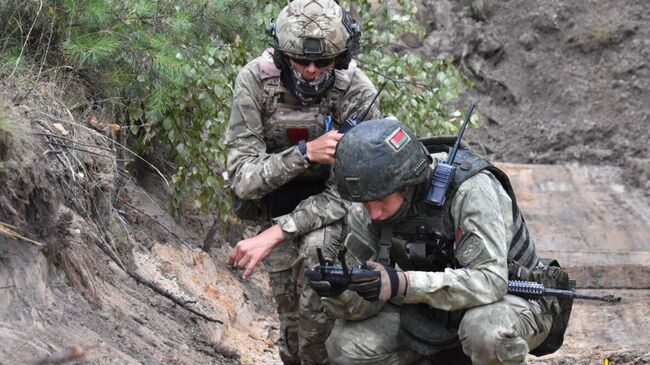 Совместные тренировки белорусских военнослужащих с бойцами Группы Вагнера