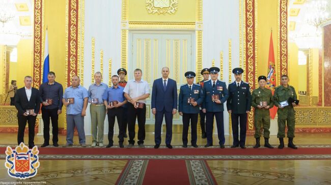 Губернатор Оренбургской области Денис Паслер вручил госнаграды участникам СВО