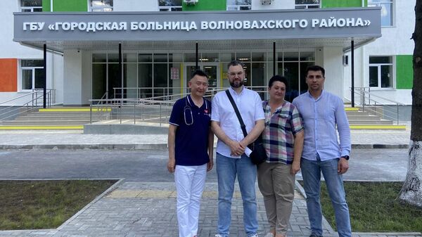 Свыше 400 жителей Волновахи в ДНР получили помощь в больнице, построенной Ямалом,