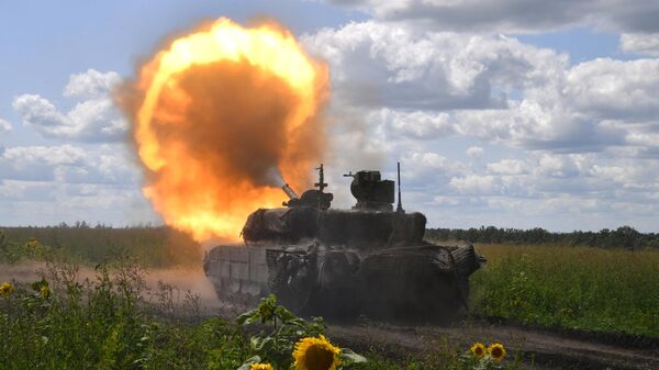 Боевая работа танка Т-90М Прорыв в зоне проведения спецоперации