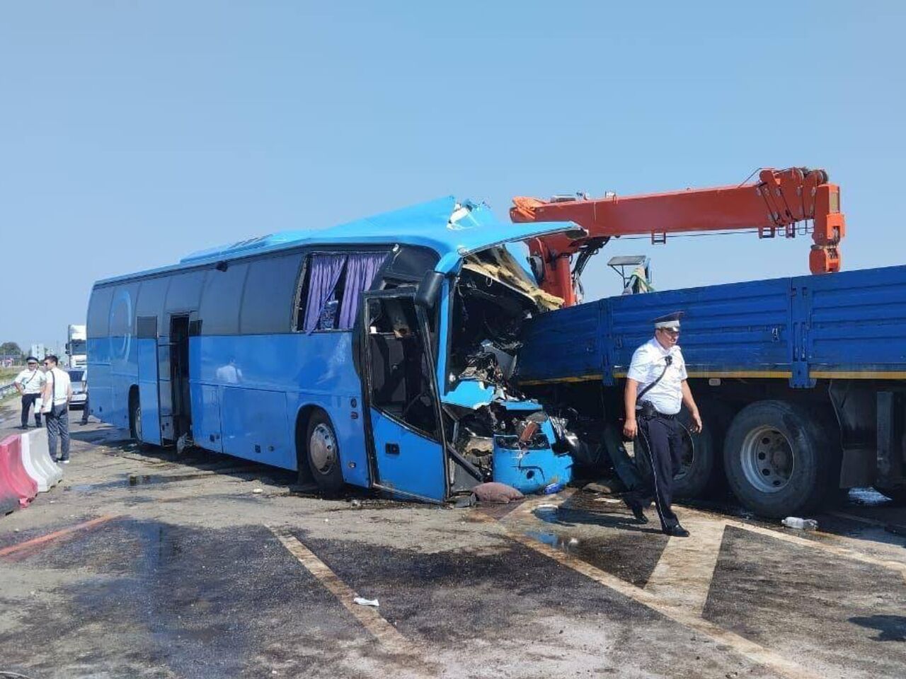 В ДТП с автобусом в Кабардино-Балкарии пострадали 12 человек - РИА Новости,  22.07.2023