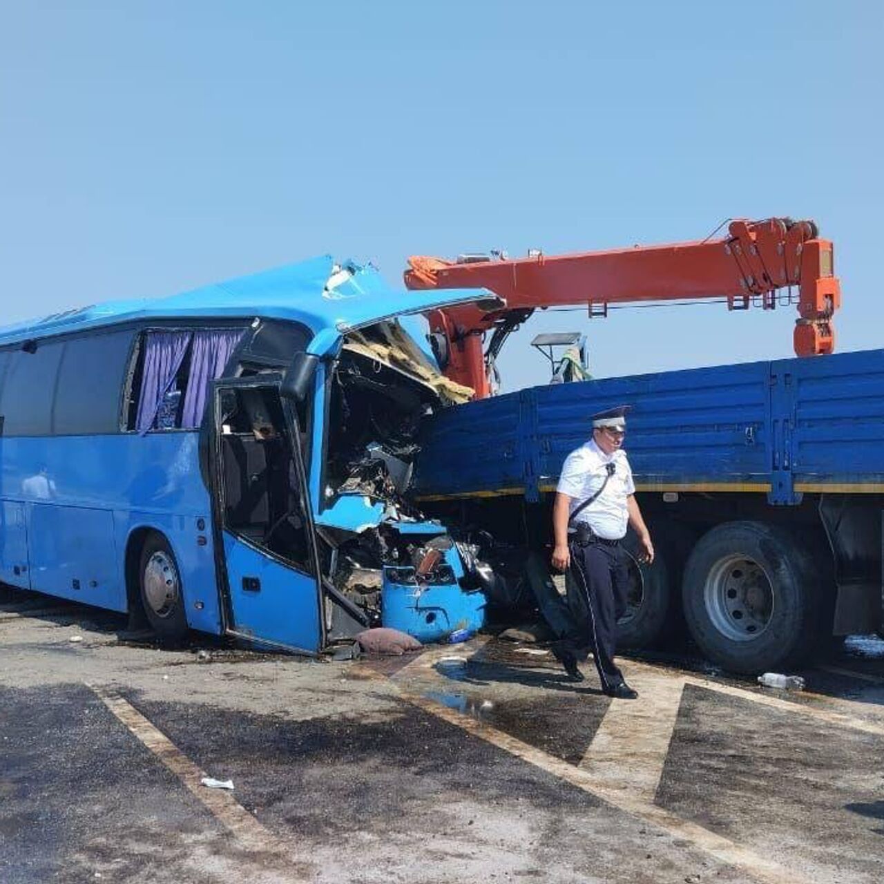 В Кемеровской области перевернулся междугородний автобус - РИА Новости,  26.07.2023